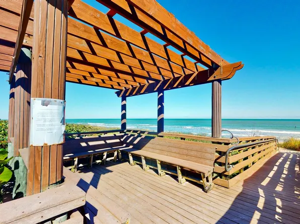 4245 N Highway A1a APT 8, Hutchinson Island, FL 34949