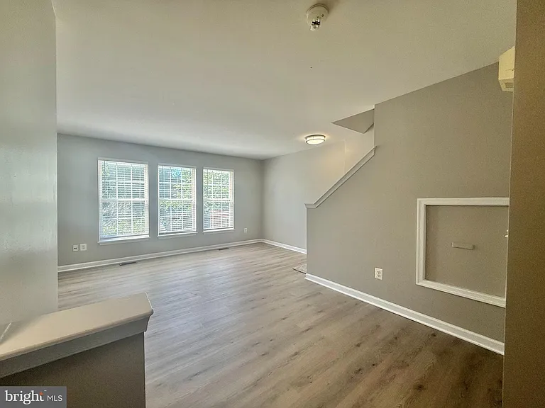 44487 Potter Ter — Photo 11