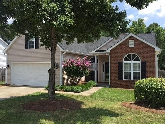 Beautiful home on cul-de-sac