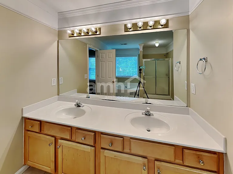 169 Hunt Creek Dr — Photo 13