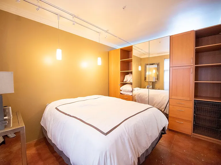 336 W Broadway #310 — Photo 14