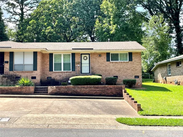 4816 Highlake Dr, Charlotte, NC 28215