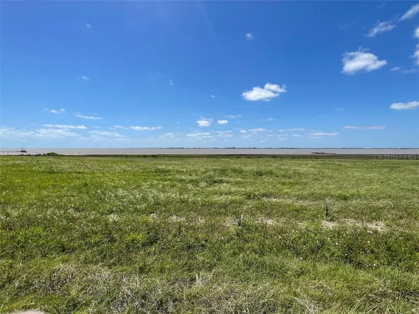 576 Ladyfish, Palacios, TX 77465