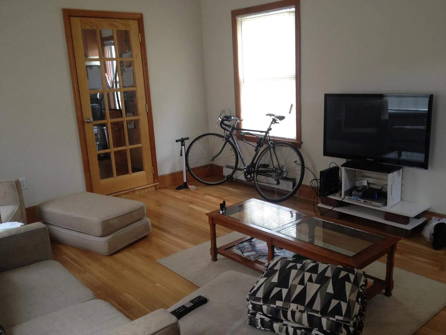 5 bed, 120 sqft, $999 — Photo 3