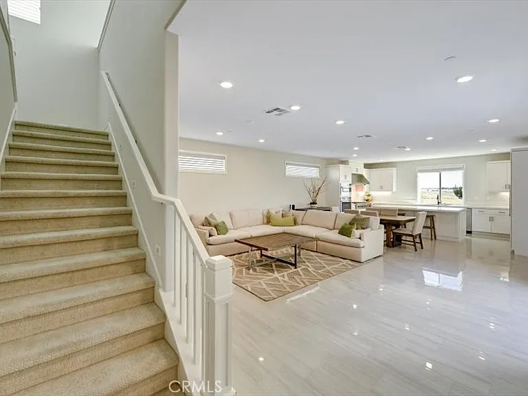 134 Chorus — Photo 11