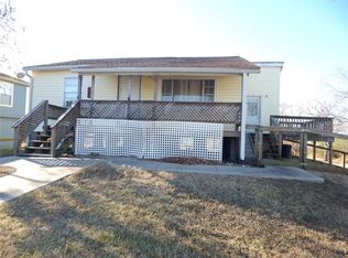 406 12th St, San Leon, TX 77539