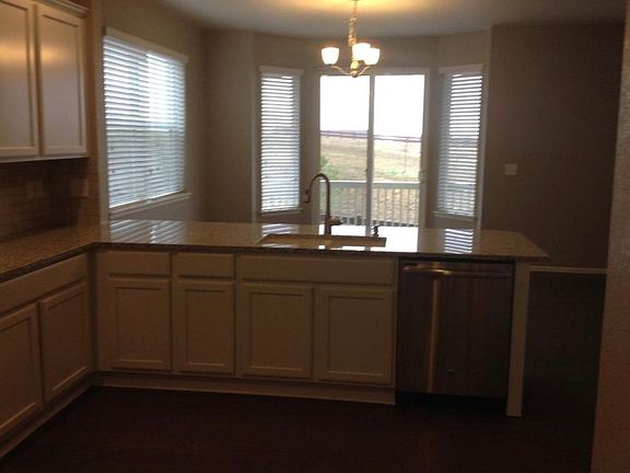 4th image of 2160 Longfin Dr
