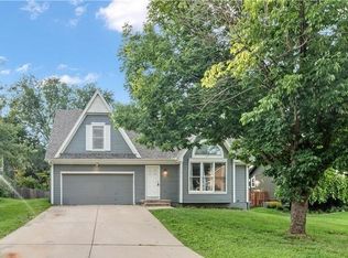 12435 S Parker Ter, Olathe, KS 66061