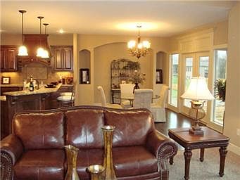 5th image of 3111 NE 91st Pl