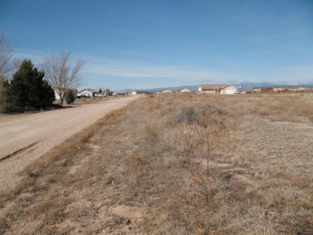 1st image of 623 E McClave Dr