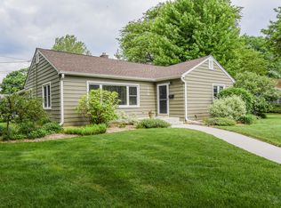 179 Central Ave, Aurora, IL 60506