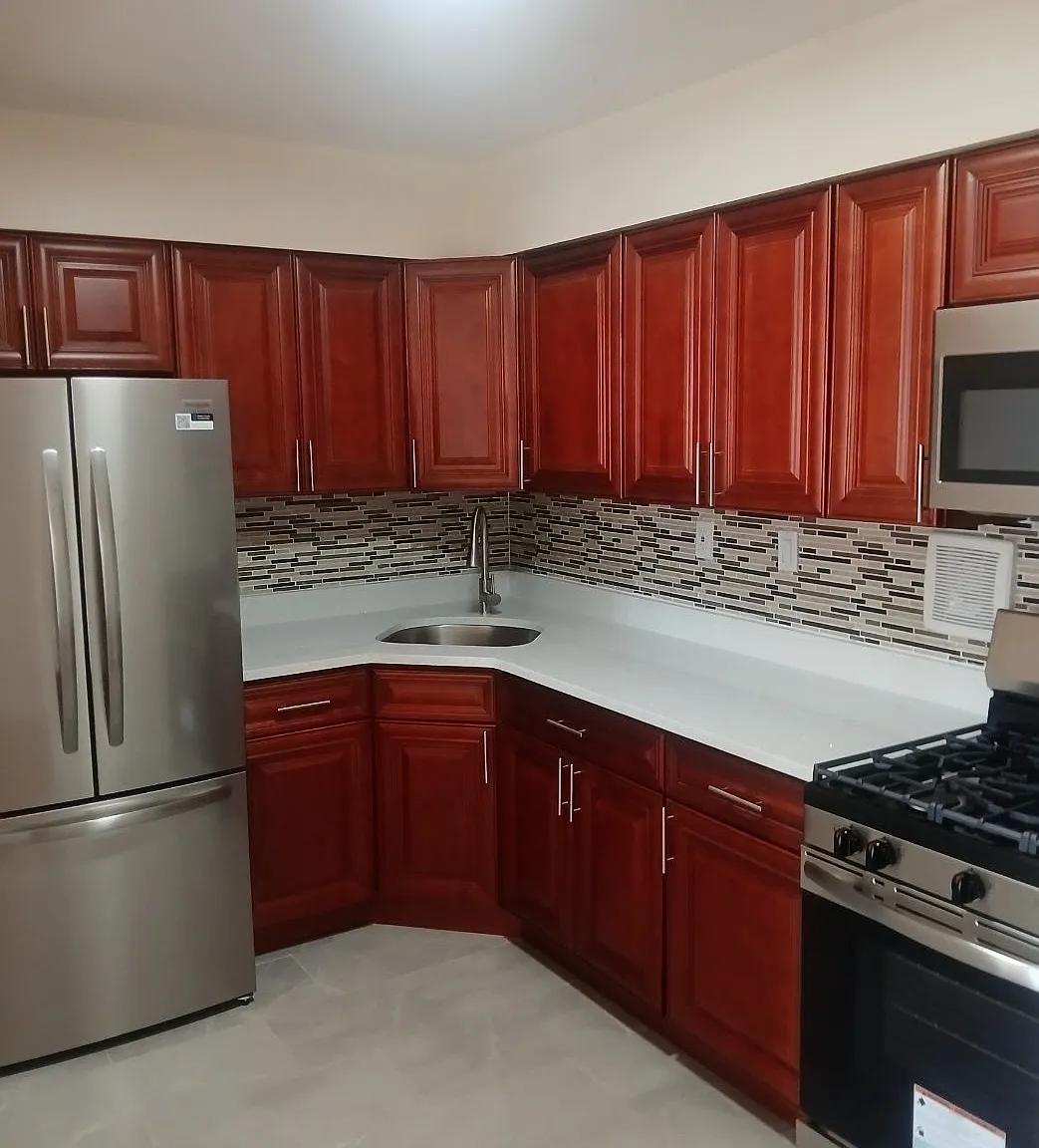 3 bed, 1300 sqft, $3,532 — Photo 1