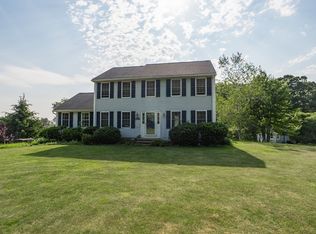 209 Paxton Rd, Spencer, MA 01562
