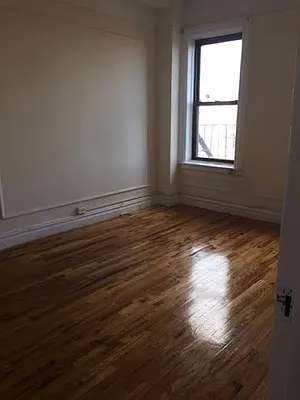 Rented by Roberto Guilbet, LREB | media 32