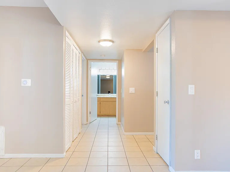 Pomona Townhomes — Photo 8