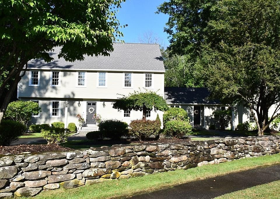 1st image of 30 Heritage Ln