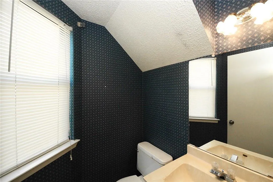 2 bed, 1.5 bath, 800 sqft, $1,495 — Photo 4