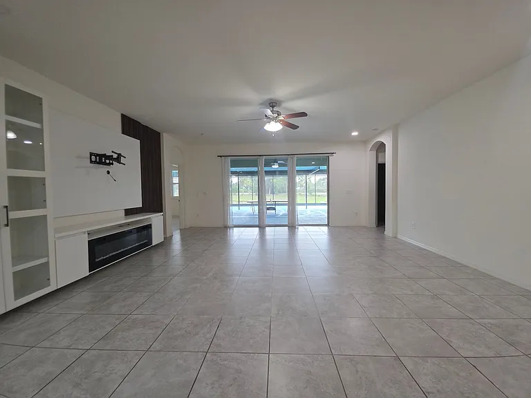 17545 Buckingham Garden Dr — Photo 19