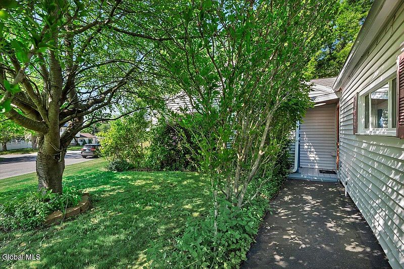 4th image of 3 Jones Drive