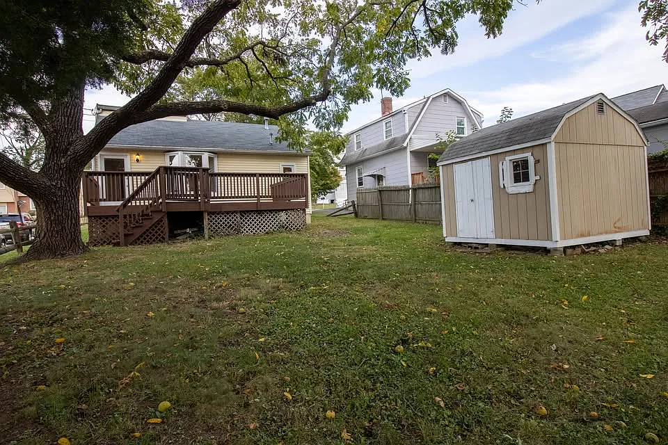 2 bed, 1216 sqft, $1,750 — Photo 3