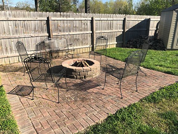 4th image of 1792 Sterling Oaks Ln