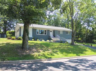 4988 Keppler Rd, Temple Hills, MD 20748