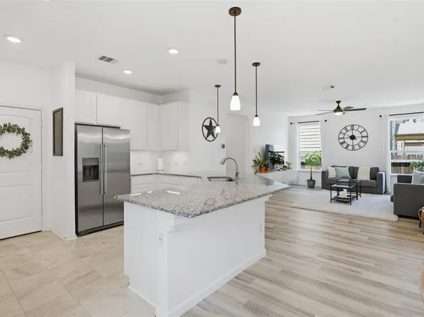 425 Conchillos Dr, Georgetown, TX 78626