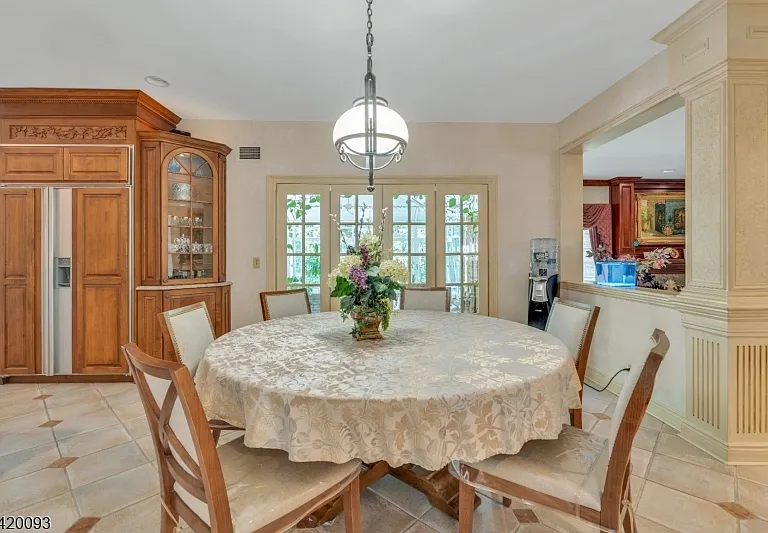 787 Peach Tree Ln — Photo 12