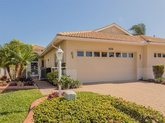 1st image of 1006 Yosemite Dr