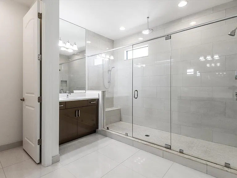 10098 Akenside Dr — Photo 31