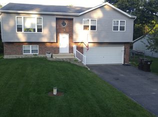 2510 N Kosciuszko Rd, McHenry, IL 60050