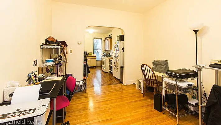 Rented by Garfield Realty  | media 9