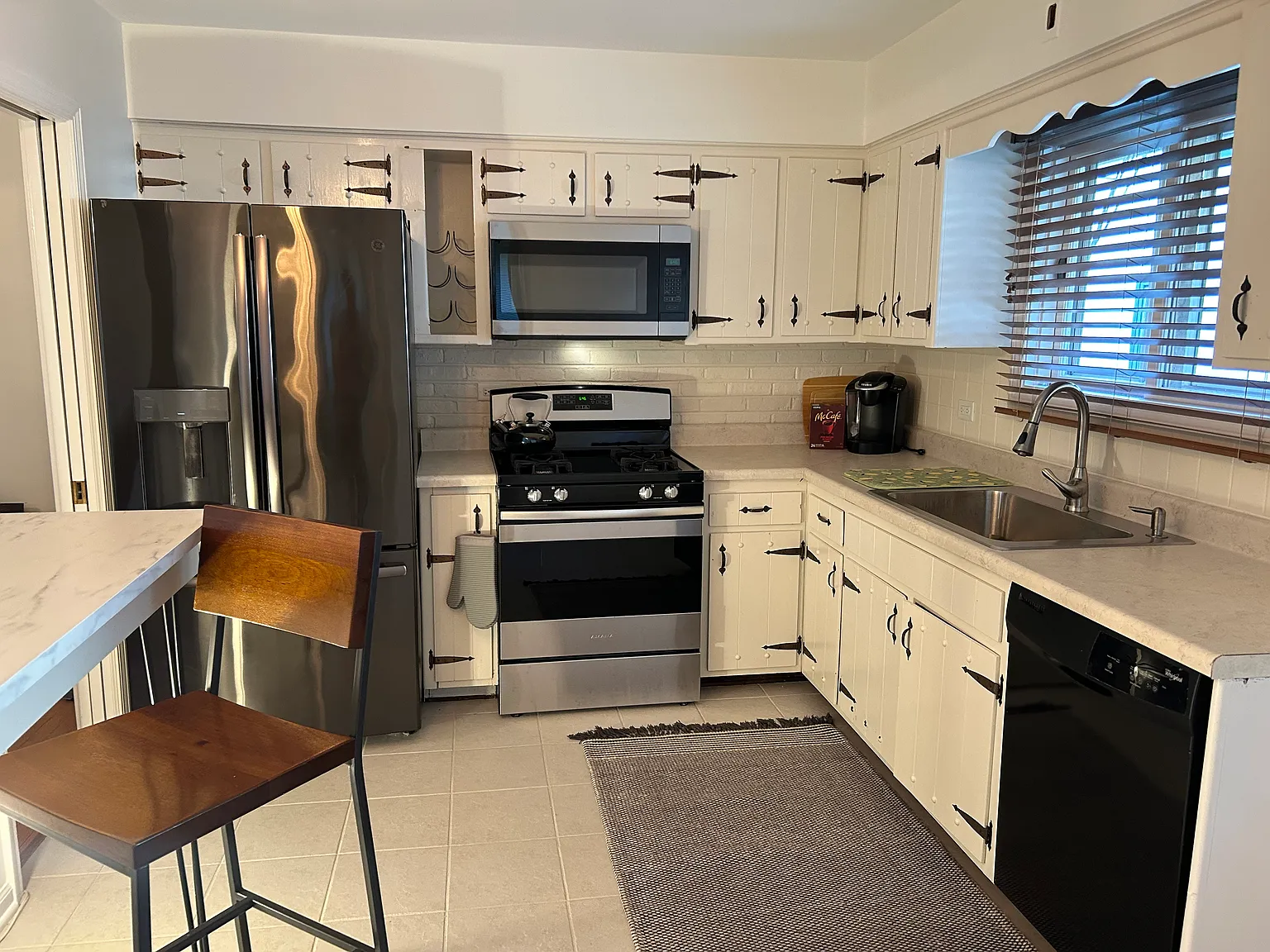 335 Scott St — Photo 4