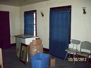3rd image of 1164 E Newell St