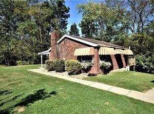 116 Homestead Ave, Ellwood City, PA 16117