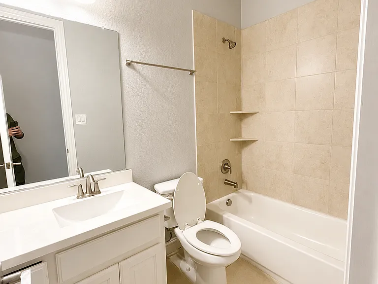 7220 Ridgepoint Dr — Photo 10