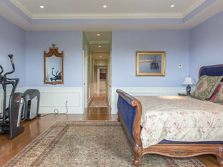 212 Beacon St #2 — Photo 14