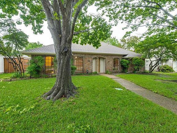 2nd image of 706 Allison Dr