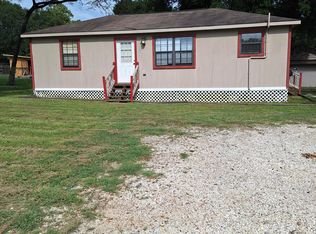 1904 N Houston St, Livingston, TX 77351