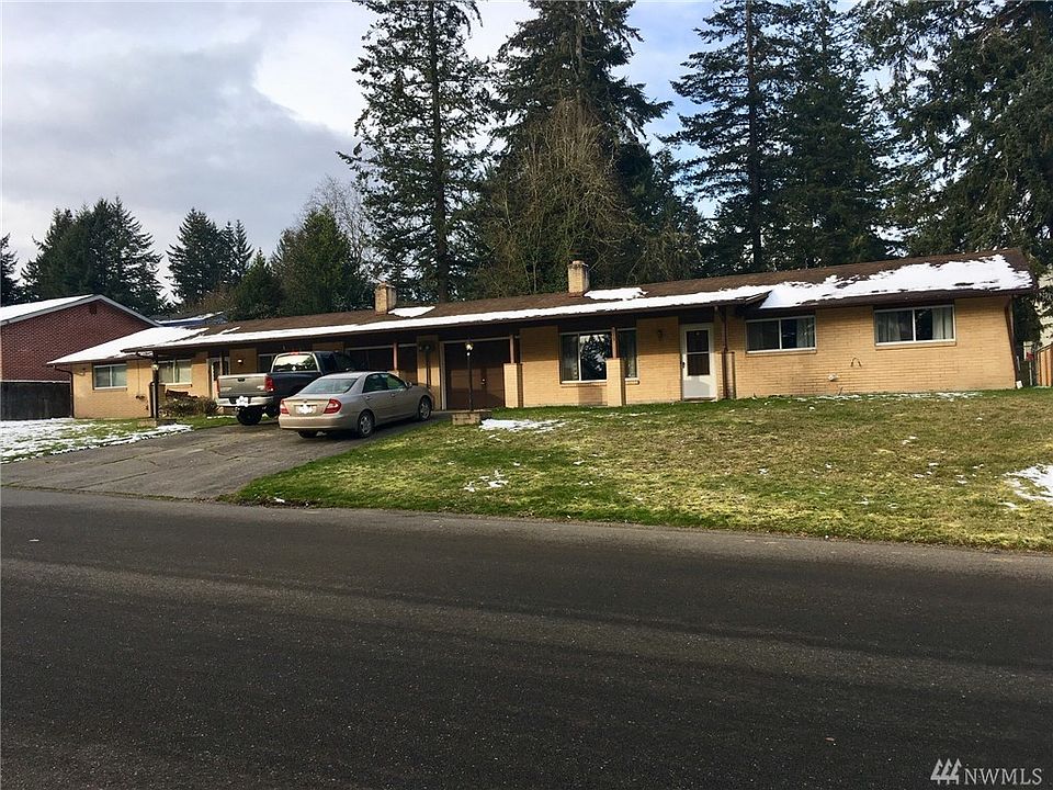 1st image of 711 Midway Dr NE