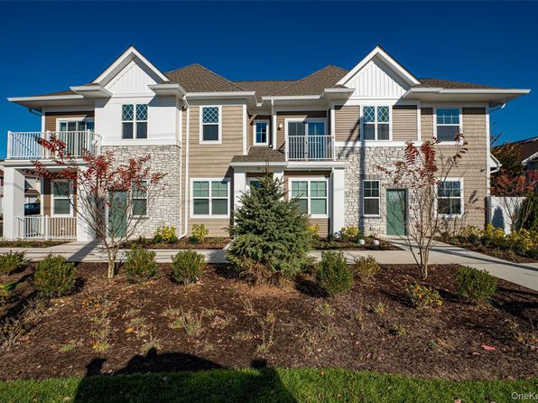1 Conklin St #105
