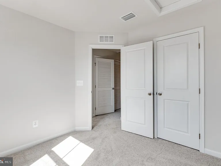 7301 Statesman Blvd — Photo 20