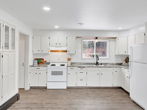 Bright and Airy Kitchen