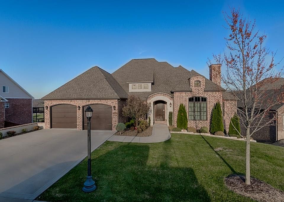 1st image of 3504 NW Woodberry Ct