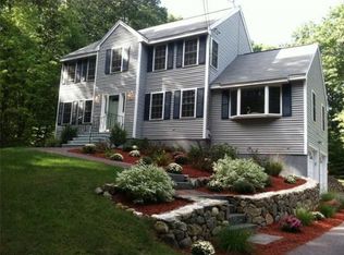 49 Chestnut Rd, Tyngsboro, MA 01879