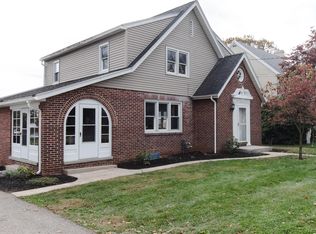 2340 Sunset Ln, York, PA 17408