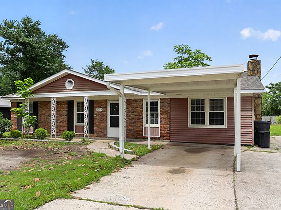 4th image of 3203 Young Forest Dr