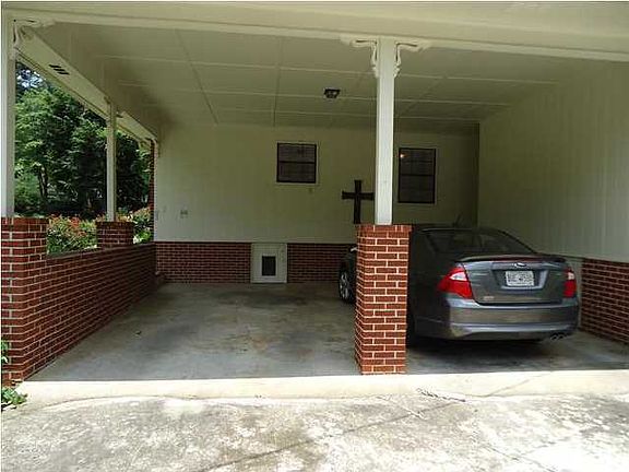 4th image of 504 W Dogwood Cir