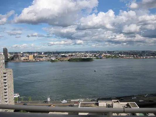 Rented by Classic Marketing- 530 Park1 | media 4