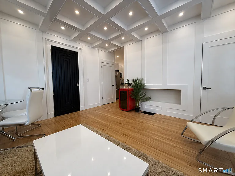 492 Lombard St #1 — Photo 2